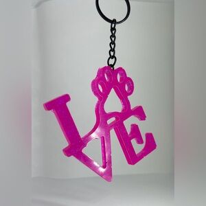 Pick resin love keychain